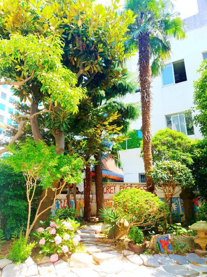 Gallery Family Hotel Мокпо Экстерьер фото